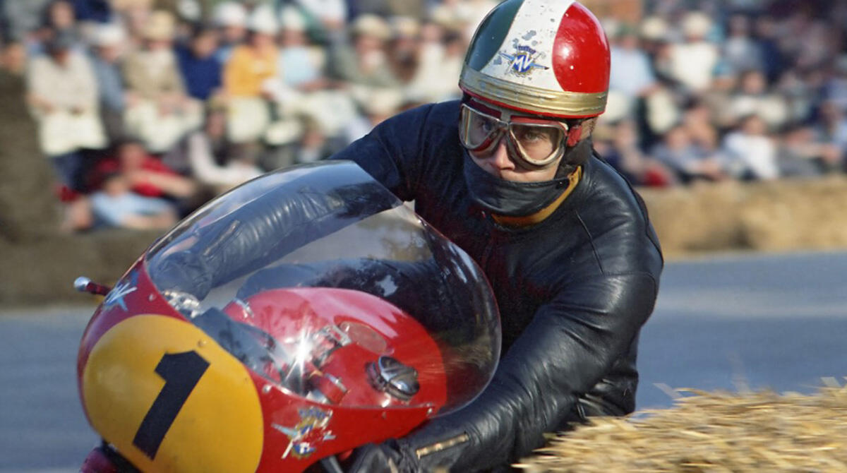 Giacomo Agostini riceve la Cittadinanza onoraria della città di Riccione - Giacomo Agostini