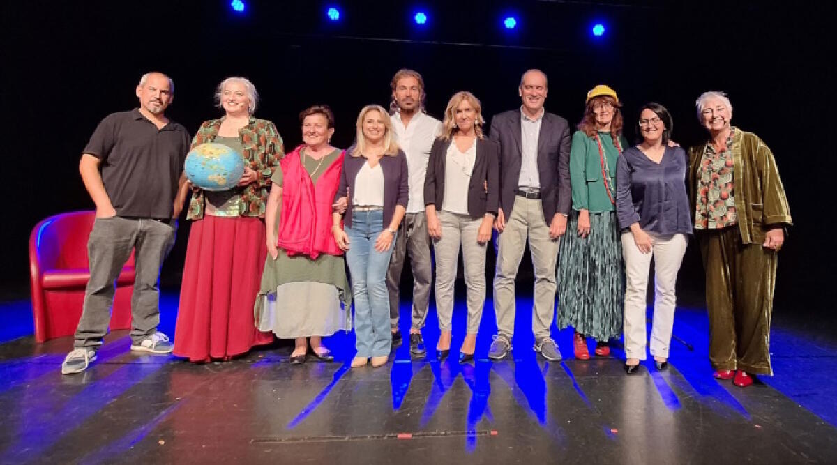 A Riccione un omaggio alle “Donne nella scienza” con oltre 200 studenti - Donne nella scienza, sul palco protagonisti e istituzioni