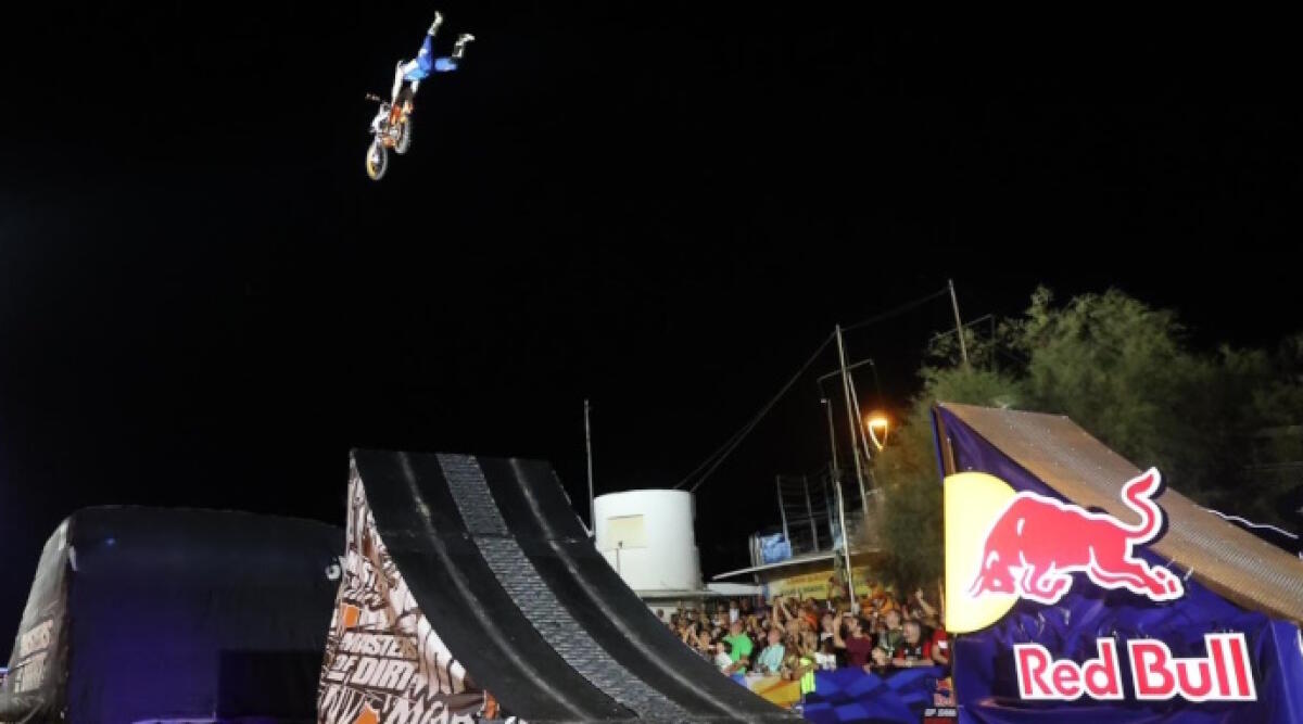 Motori, tradizione romagnola, benessere e cultura: un weekend imperdibile a Riccione - Red Bull Riders Night
