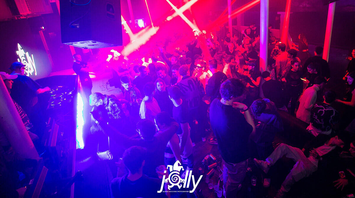 Made in 1974: al Jolly Disco di Novafeltria è festa per tutti i cinquantenni - Jolly Disco Novafeltria
