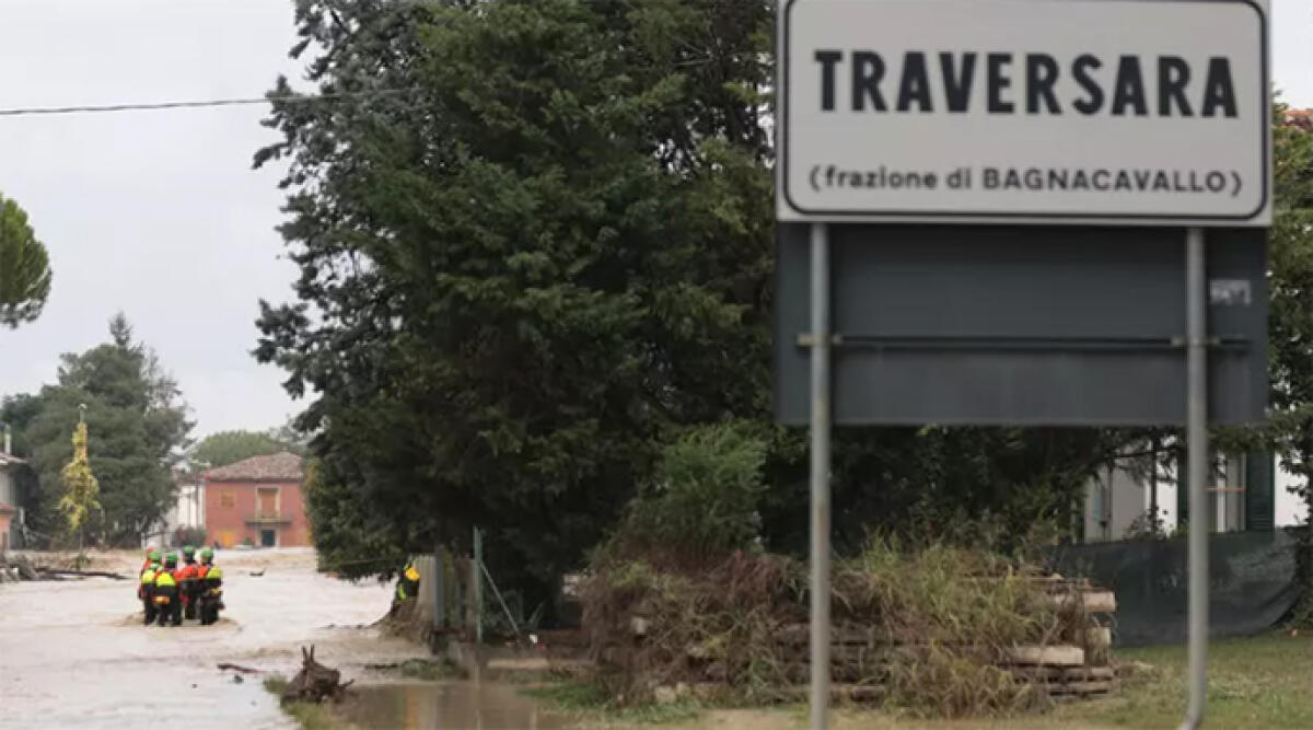 Traversara di Bagnocavallo: un paese sventrato dall’alluvione - Foto Ansa