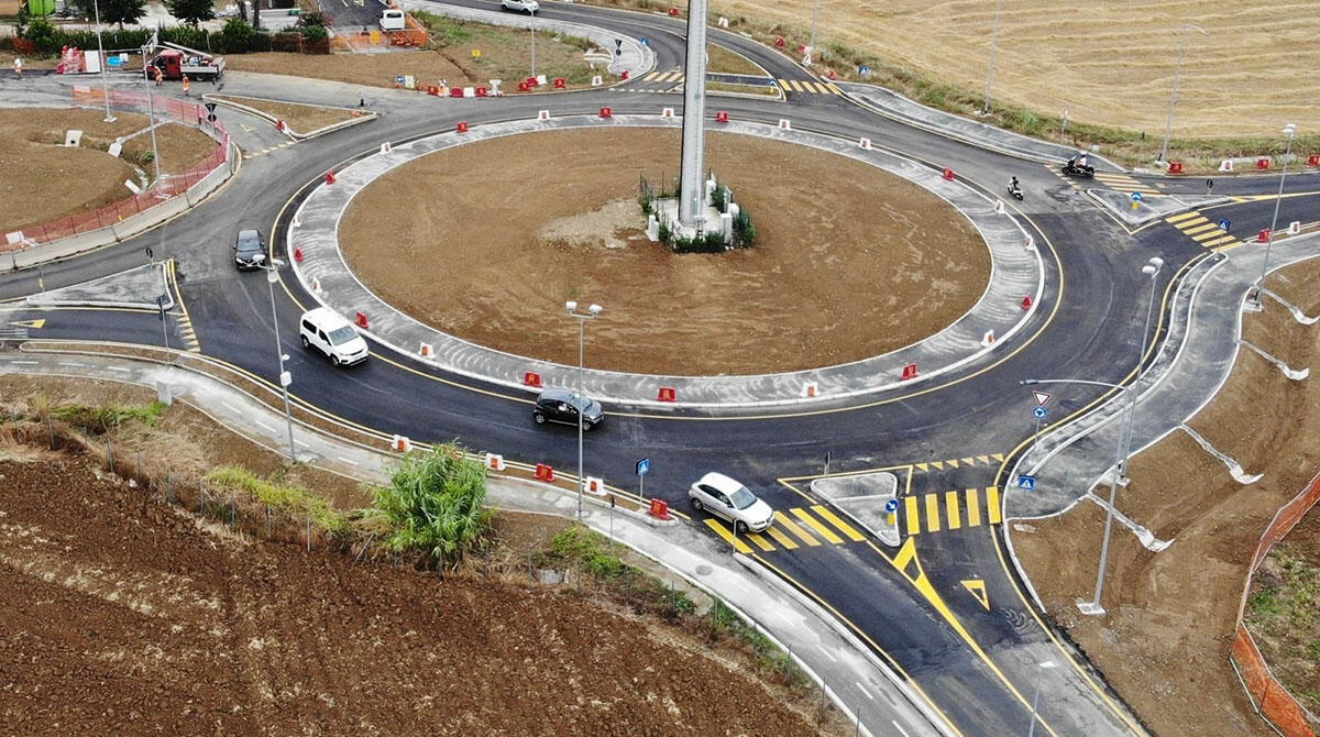 Misano, quasi ultimata la rotatoria di Via Grotta: chiuso per 6 giorni un tratto della provinciale - Rotatoria via Grotta - Misano Adriatico