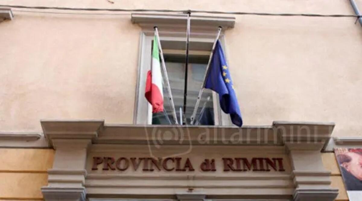 Iniziate le votazioni per il Consiglio Provinciale di Rimini: buona l'affluenza -