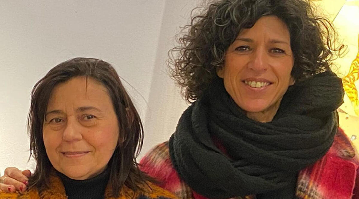 Addio a Maria Cristina Ricci, 60 anni, funzionario e artista amata da colleghi e scuole - Da sinistra Maria Cristina Ricci con la vice sindaca di Rimini Chiara Bellini