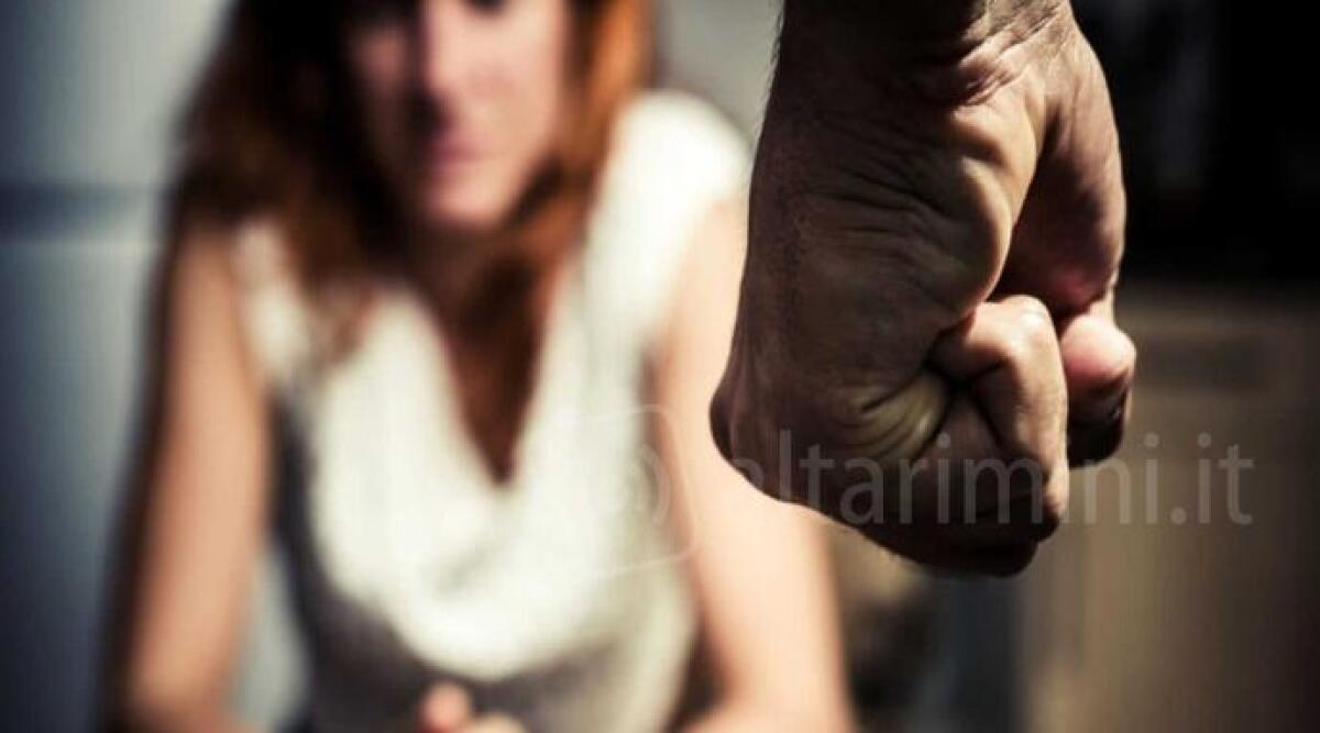 Registra le scenate di gelosia: 45enne arrestata per stalking all’ex fidanzato - Archivio