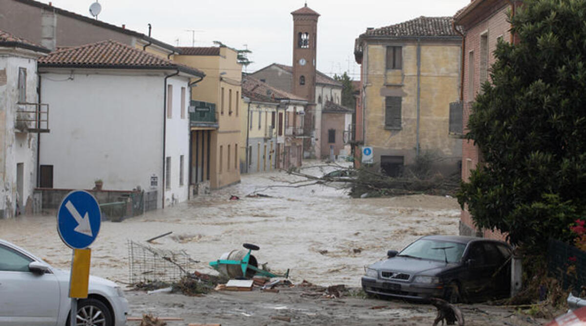 L'alluvione delle polemiche, "Meloni non ha chiamato" - Traversara, frazione di Bagnacavallo. Ansa, foto Max Cavallari