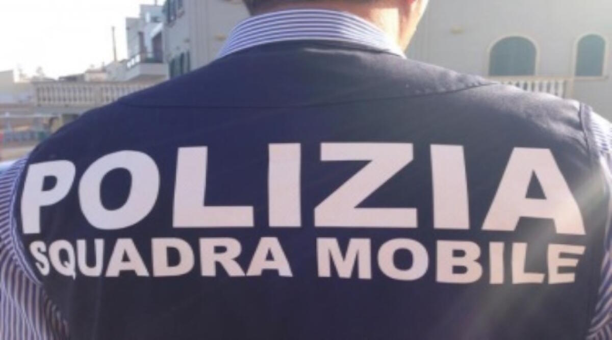 Finisce l’incubo dei due rapinatori seriali di Marina Centro: “ripulivano” i turisti attaccandoli di sorpresa - Squadra mobile di Rimini (repertorio)