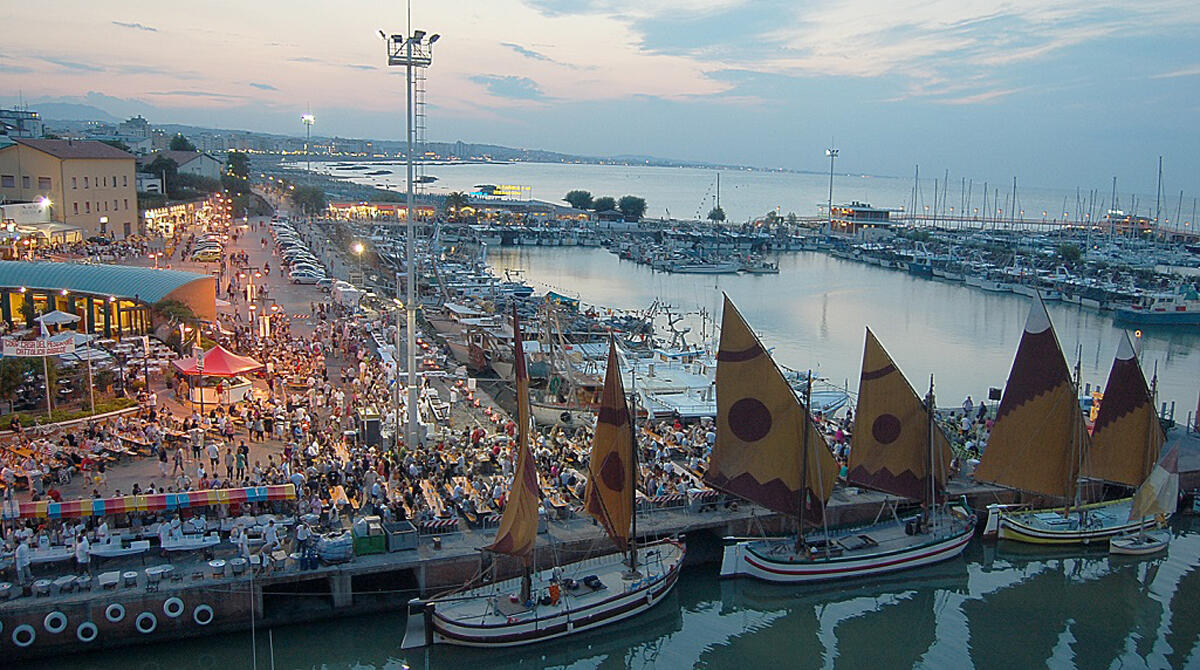 Cattolica Street Fish: l'evento che celebra il mare e le ricette tipiche -
