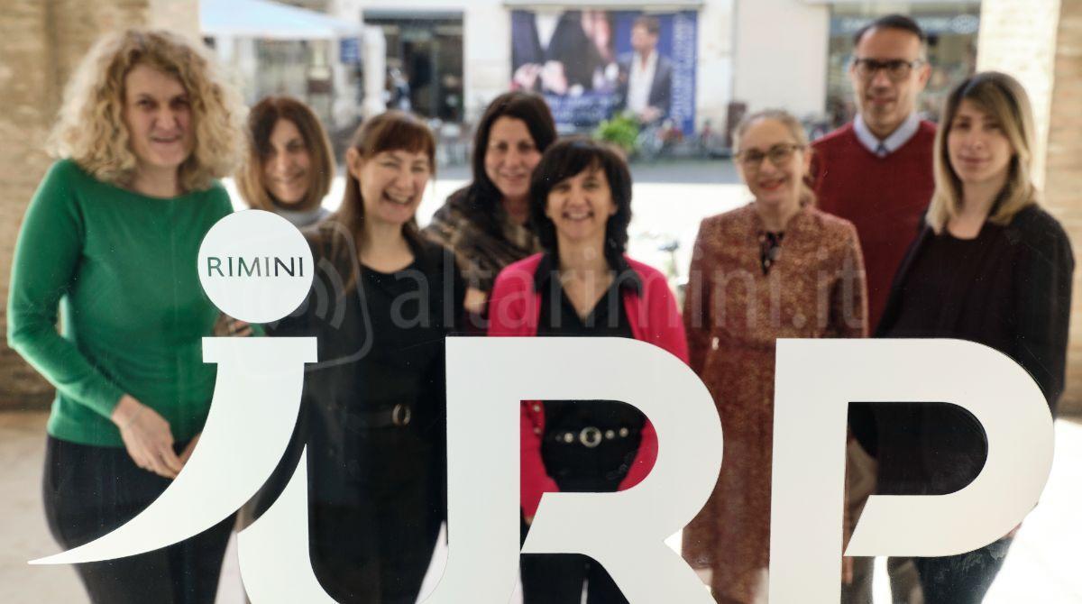 Rimini, boom di richieste agli sportelli ‘Digitale Facile’, sold out i corsi per stranieri e per anziani - 