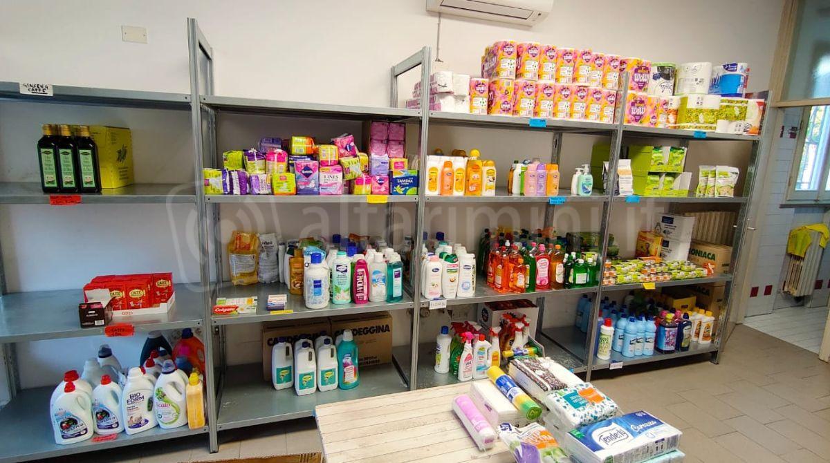 Il grande cuore di Santarcangelo: l'Emporio Solidale chiama, i cittadini rispondono -