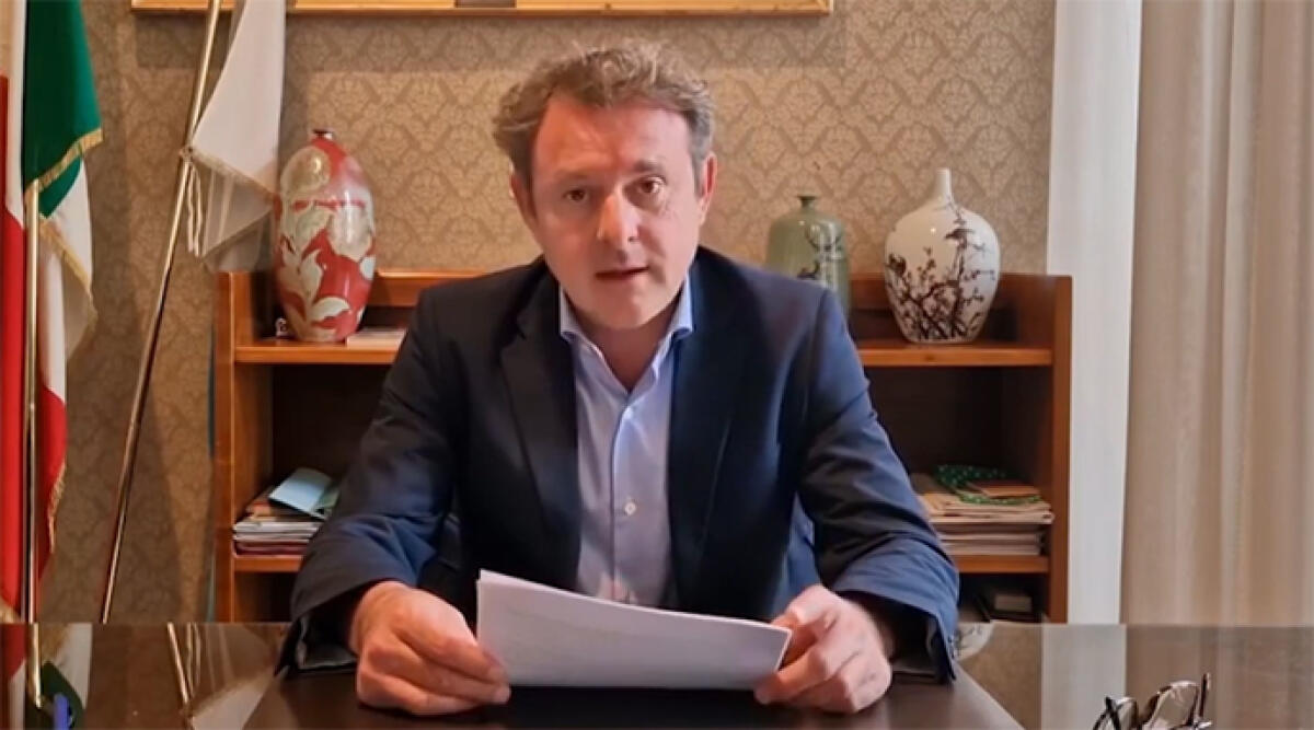 Sindaco Faenza: 'Agiremo in deroga, 10mila euro a famiglia' - Il sindaco di Faenza, Massimo Isola