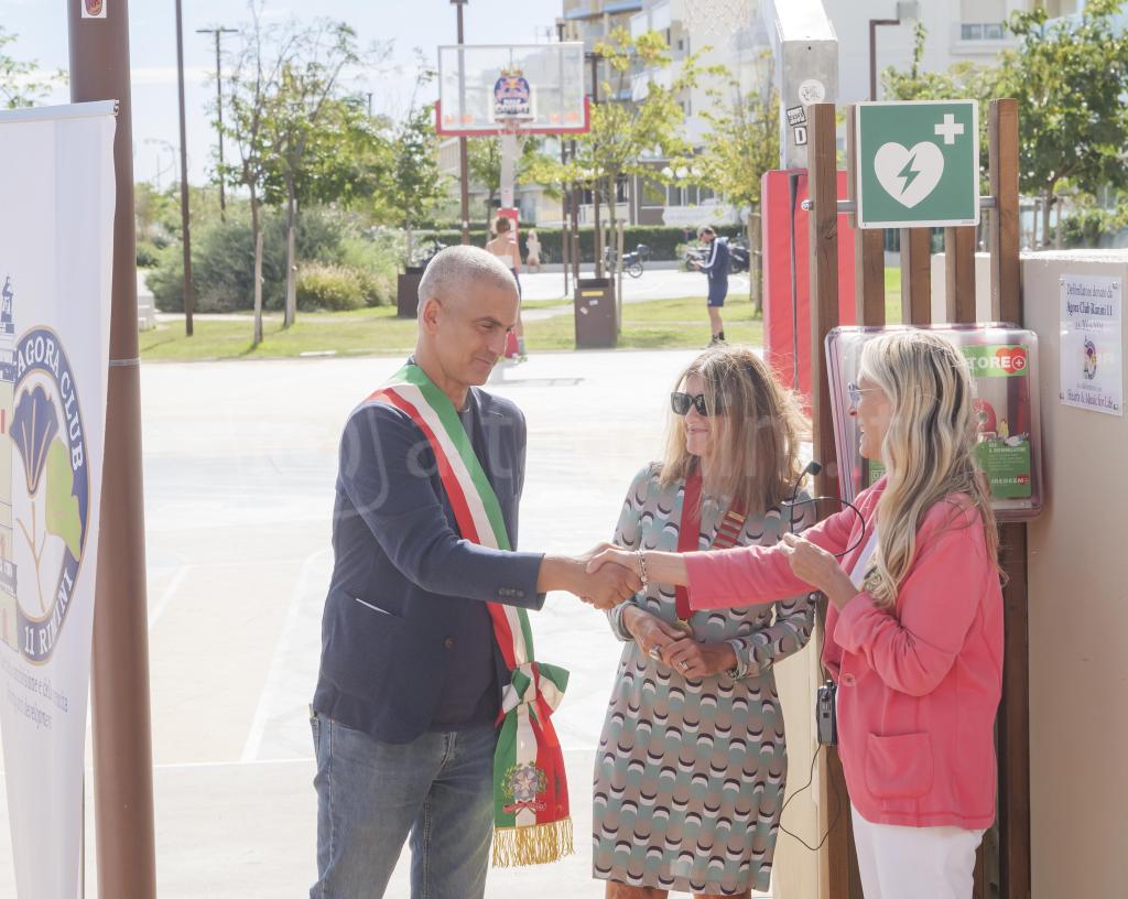 Rimini; 30/09/2024: Comune RN, Ufficio Stampa, inaugurazione defibrillatore in p.le Kennedy©Riccardo Gallini /GRPhoto
