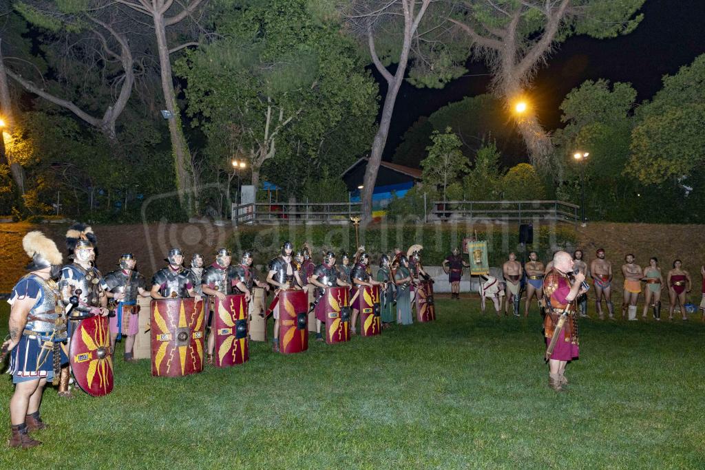 RIEVOCAZIONE STORICA DELLA Legio XIII Gemina di Rimini ALL’ ANFITEATRO_ 31 agosto 2024 (Ph © Giorgio Salvatori)