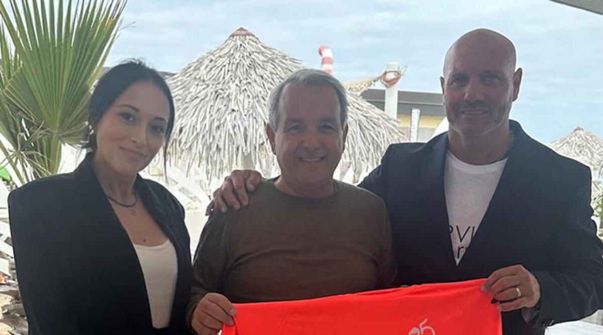 Presentata la nuova edizione della Cervia Run, tante le novità - La responsabile marketing Maria Espedita Salomone, l’assessore allo sport Gianni Grande e l’organizzatore Marco Morigi