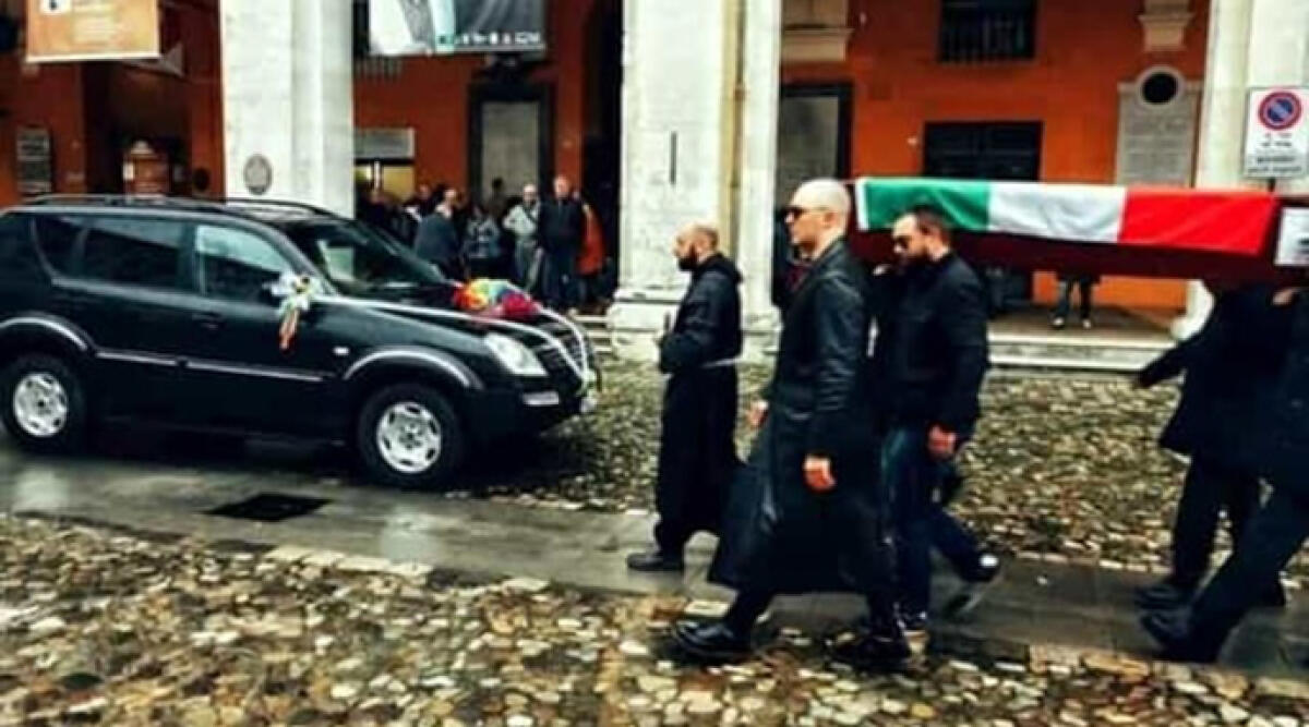 Finto funerale a unione civile, processo da rifare - Il finto funerale di Forza Nuova