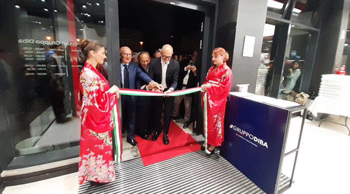 Quasi 50 anni di successi: Gruppo Diba inaugura una nuova concessionaria Nissan a Rimini - Il taglio del nastro