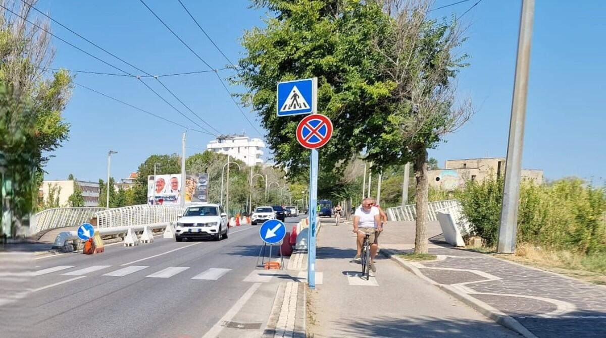 Riccione, ponte di viale D'Annunzio: da martedì, no a mezzi di peso superiore ai 35 quintali - Ponte di viale D'Annunzio