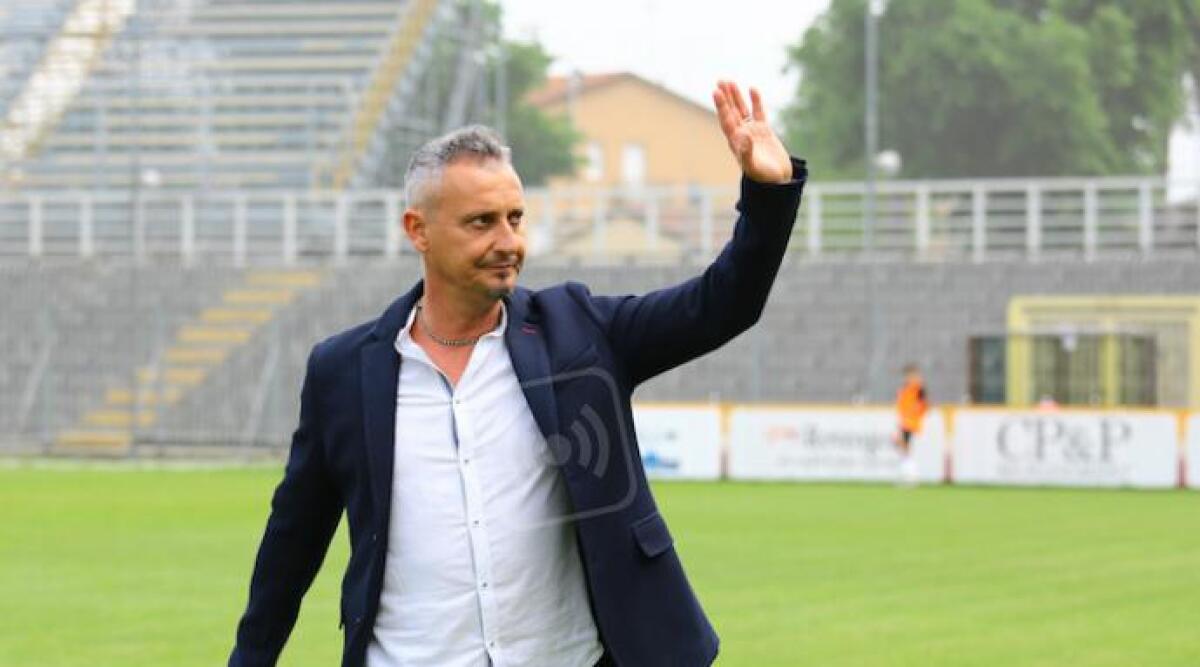 Calcio D, Ravenna: esonerato il tecnico Antonioli dopo il pari al Calbi contro lo United Riccione (1-1) -