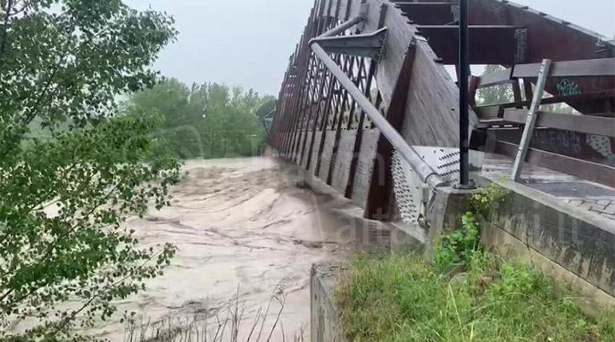 Maltempo, allerta rossa per piene di fiumi anche nel territorio riminese - Maltempo Rimini (foto di repertorio)