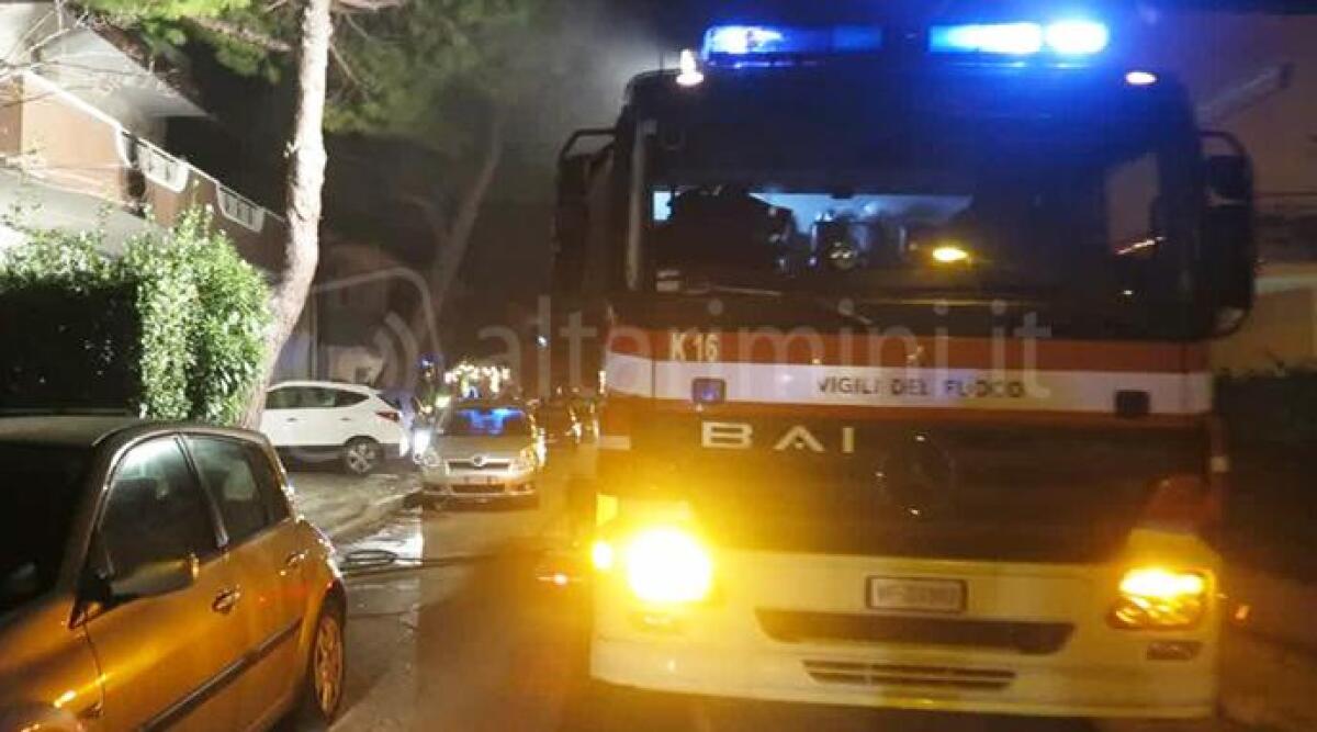 Auto contro camioncino a Spadarolo, abbattuto idrante e contatore del gas - Vigili del fuoco (repertorio)