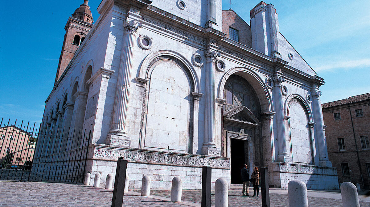 Alla scoperta dei tesori di Rimini: Fellini, Tempio Malatestiano e Teatro Galli - Tempio Malatestiano di Rimini