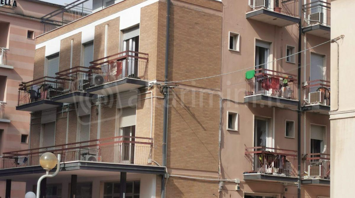 Ex hotel Grazia di Viserba. Renzi "chiudere il Cas per ragioni di ordine pubblico" - L'ex Hotel