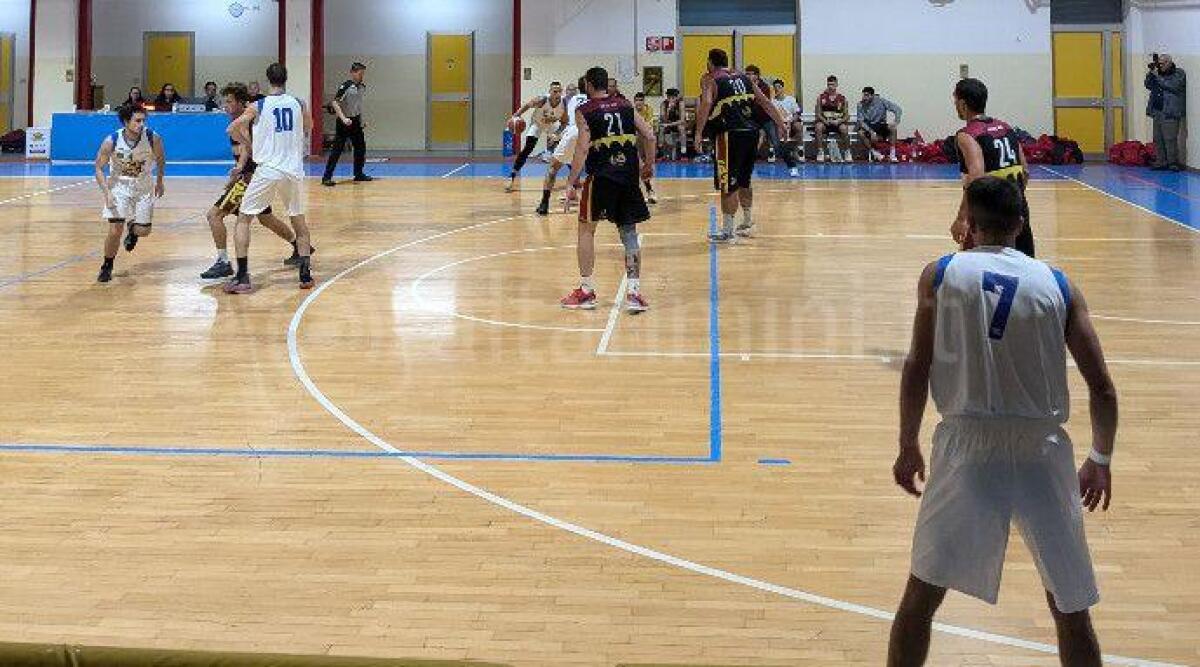 Basket DR1, Tiberius vincente all'esordio nel derby di Cesena (60-73) - 