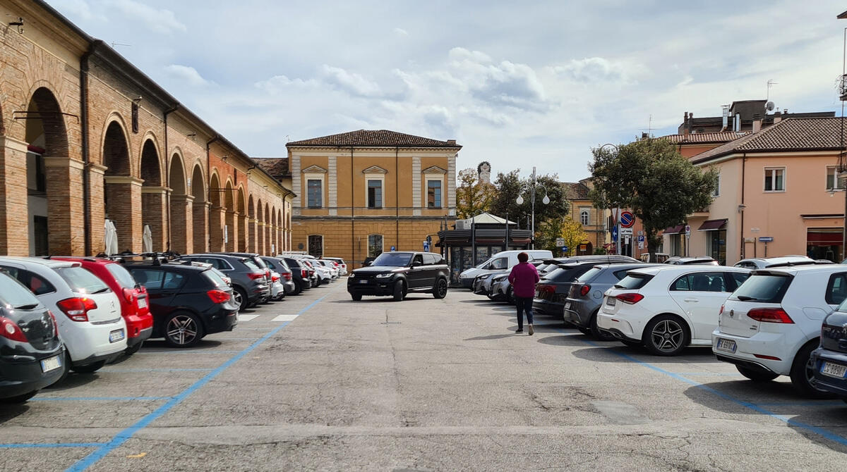 Piazza Marini di Santarcangelo, 230.000 euro per la messa in sicurezza: ci sono i contributi - Piazza Marini di Santarcangelo