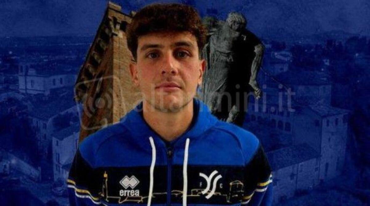 Calcio, Russi: mister Farneti si è dimesso, al suo posto Ferrario. Santarcangelo: ecco Zanni -