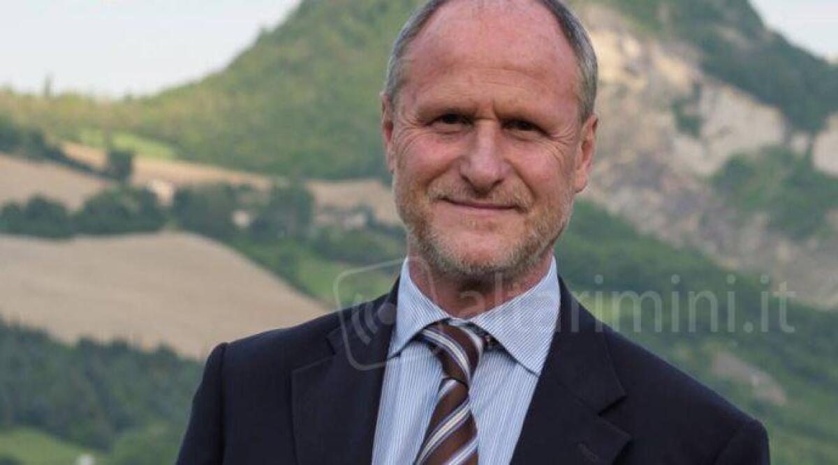Novafeltria, sindaco spiega assunzione della nuora: "Pd? Non si fa scrupoli a passare sulla vita di una giovane donna" - 