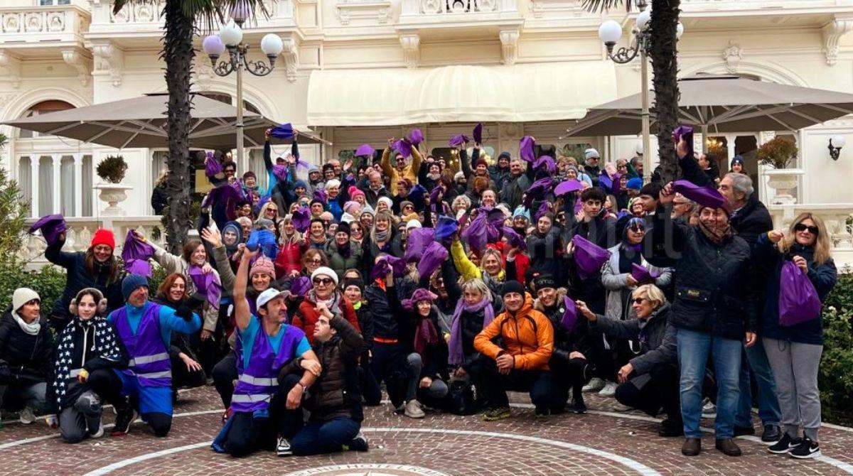 Camminata Solidale a Rimini: oltre 200 partecipanti uniti nella lotta contro il tumore al pancreas -
