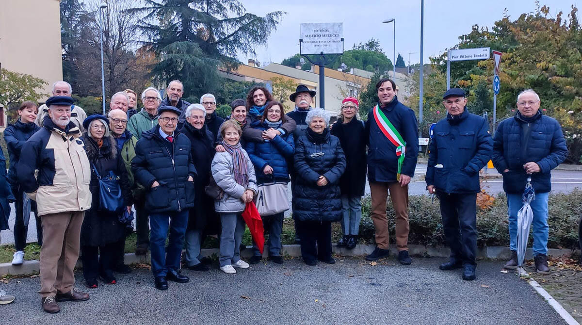 Rimini omaggia il sociologo che ha segnato un'era: ecco la rotatoria Alberto Melucci - Nuova rotatoria Alberto Melucci alla Gaiofana, Rimini