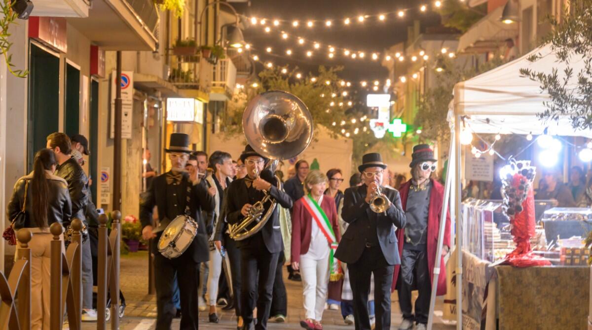 La festa di San Martino torna ad animare l’antico borgo di Riccione Paese - Bianch’Ottoni Microband Riccione Paese