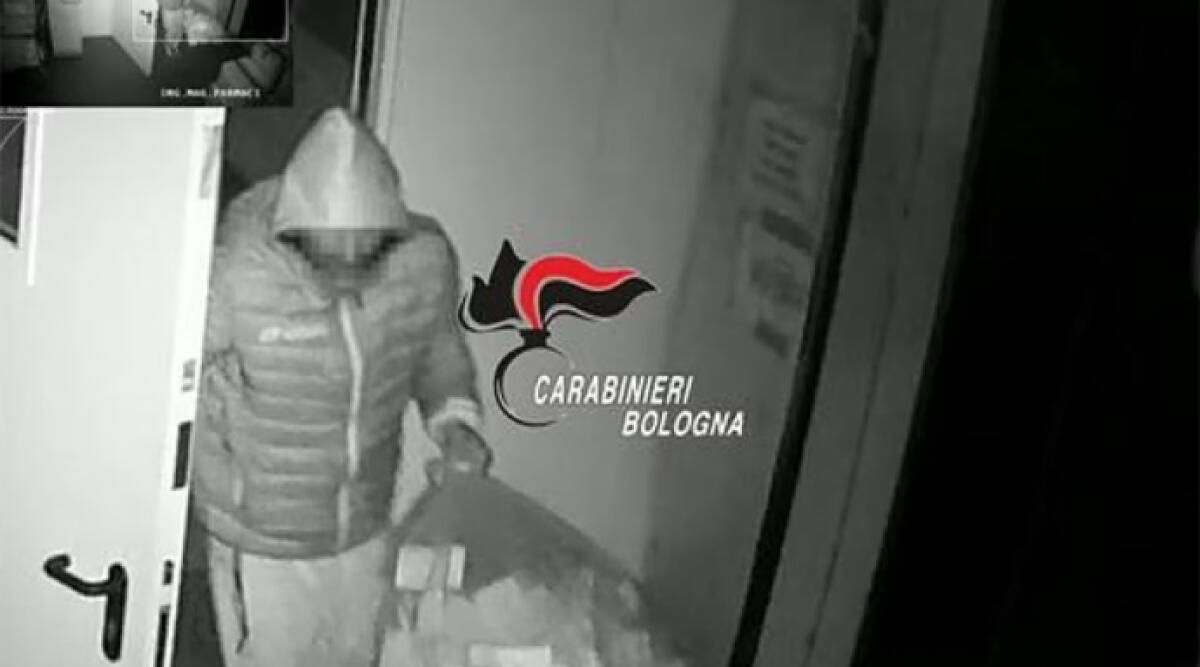 Furto di farmaci antitumorali a Bologna, arrestati due fratelli -