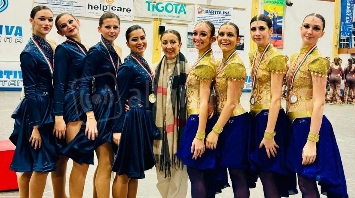 Pattinaggio Riccione: weekend da incorniciare alla rassegna Gruppi Folk Uisp - 
