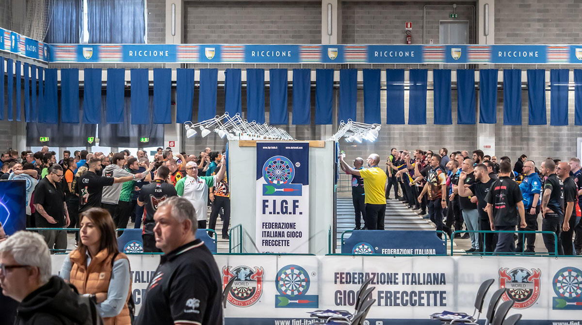 Capitale delle freccette: Riccione ospita le tappe nazionali della federazione - Grand Masters 2024 - Playhall Riccione