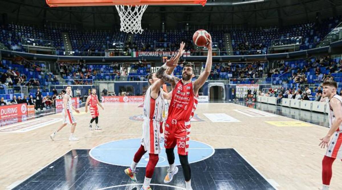 Basket, ipotesi derby Pesaro - Rimini senza tifosi ospiti: la protesta del sindaco - 