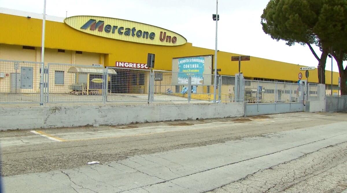 Quartiere 5 di Rimini: un appello alla trasparenza e al riutilizzo del patrimonio immobiliare - Mercatone uno