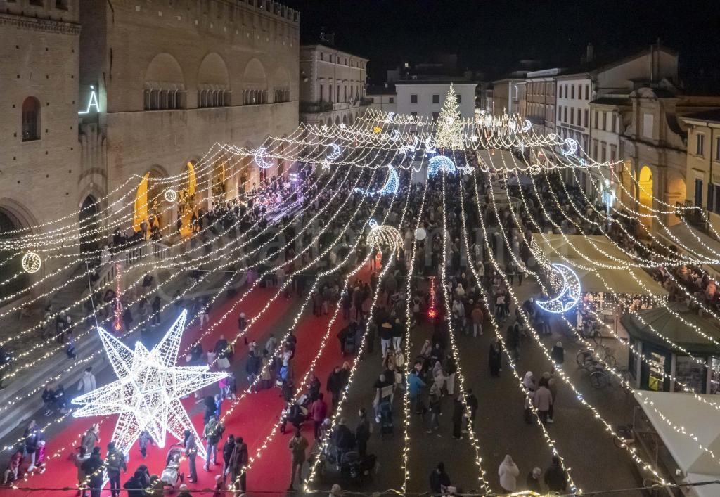Rimini; 23/11/2024: Comune RN Uff Stampa, accensione Luci di Natale©Riccardo Gallini /GRPhoto