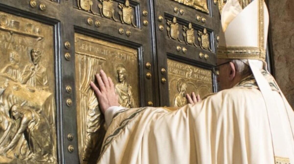 A Rimini, 2mila fedeli riuniti per il Giubileo - Il Papa inaugura il Giubileo