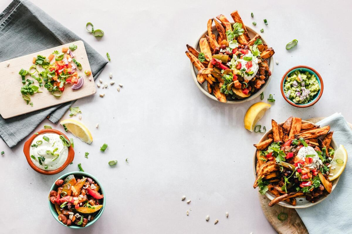 Laboratori gratuiti di cucina salutare: a Rimini arriva la nutrizionista Gracia Tabone - Photo by Ella Olsson on <a href="https://www.pexels.com/photo/assorted-salads-on-bowls-1640773/" rel="nofollow">Pexels.com</a>