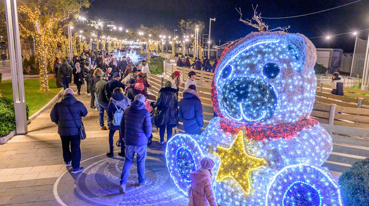 Riccione, il Natale è servito: ecco tutti gli appuntamenti dell'Avvento - Christmas Sea - la pista di pattinaggio