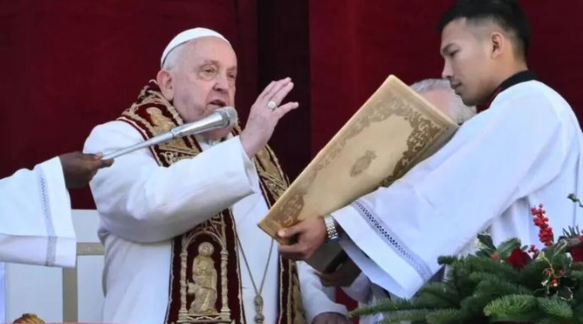 Il Papa: 'Si apra un negoziato per la pace in Ucraina' - Ph Ansa