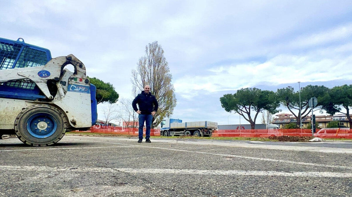 Apre il cantiere del primo campo da basket pubblico di Cattolica - 