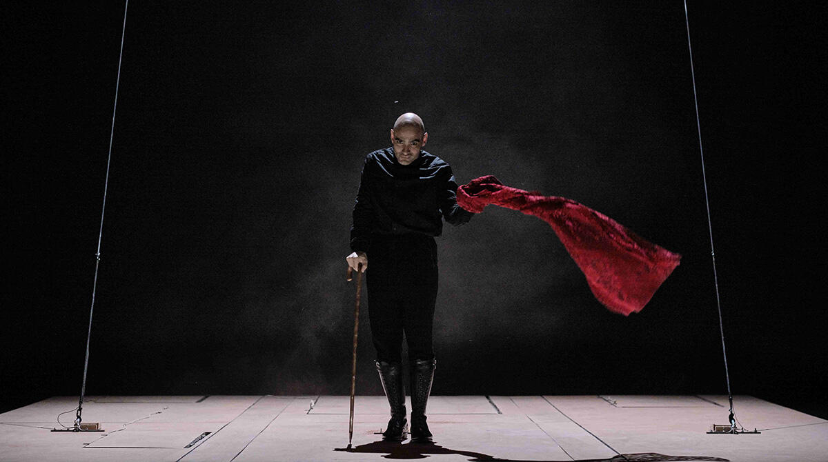 Teatro, a Rimini Alessandro Serra riscrive il mito di Edipo - da "Tragudia"