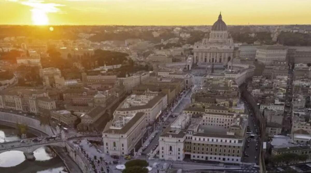 Inizia il Giubileo 2025: Papa Francesco apre la Porta Santa a San Pietro -