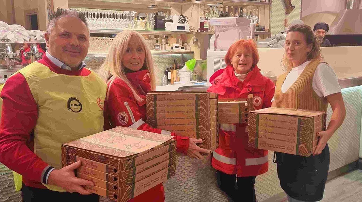 Cene itineranti per i bisognosi: dipendenti azienda riminese donano bonus Natale per finanziarle - 