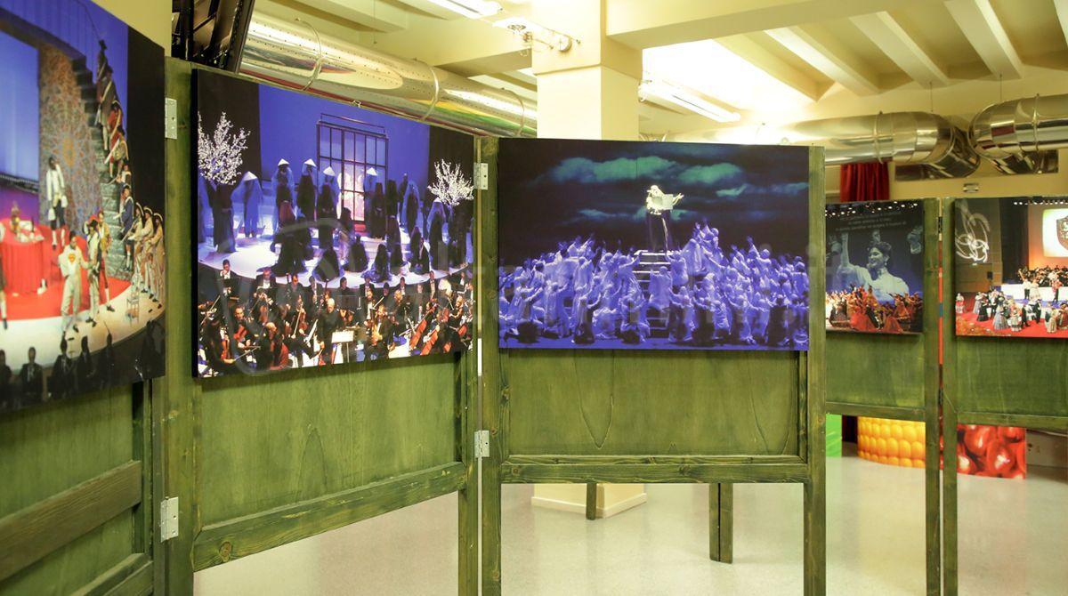 Coro Lirico "Galli" compie 30 anni: una mostra che celebra l'Opera di Capodanno dal 2004 -