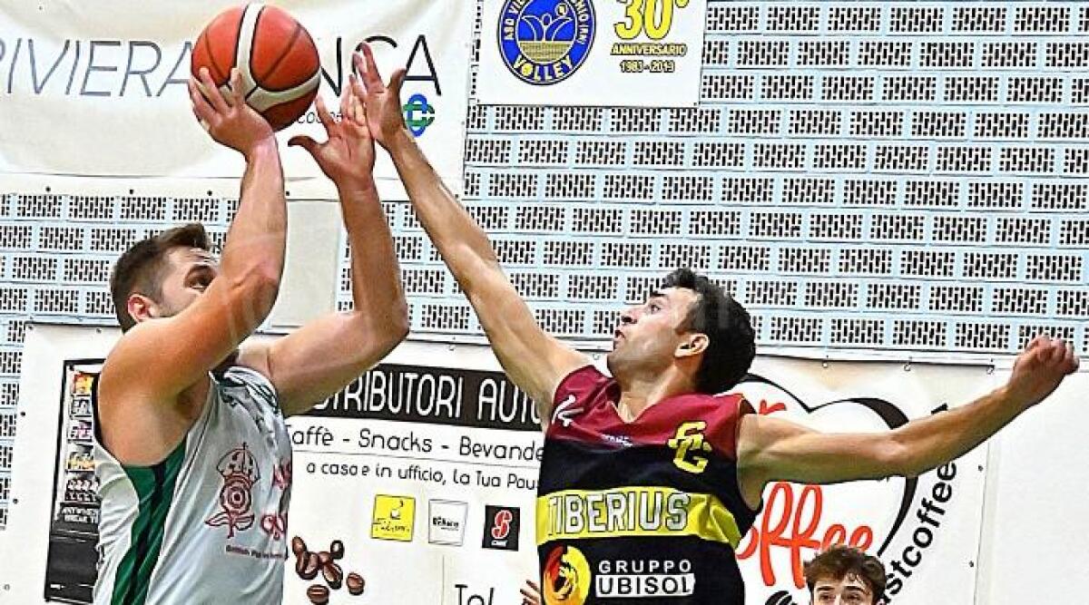 Basket, impresa Tigers: battuta in trasferta la capolista Massa (73-82) -