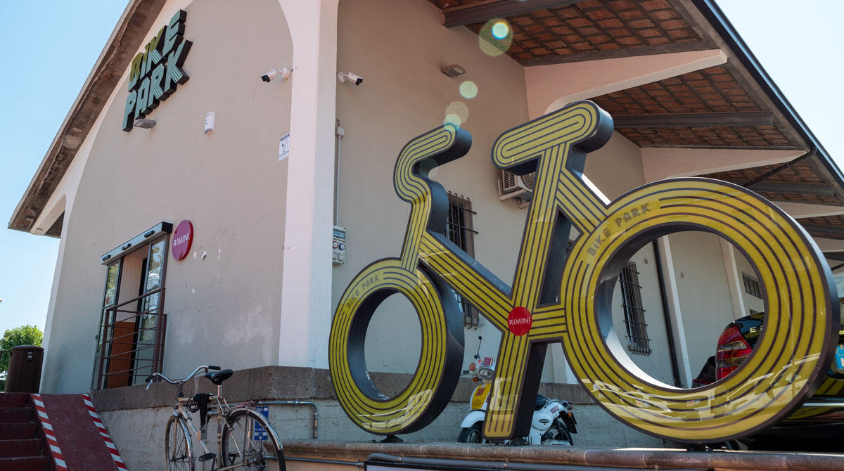 Pedalare conviene: rimborsi per chi sceglie la bici per andare al lavoro - Bike Park di Rimini